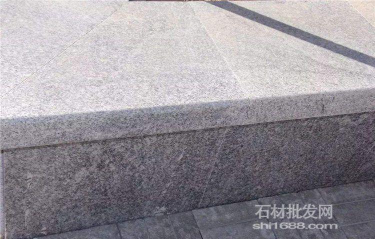 芝麻灰花岗岩台阶批发