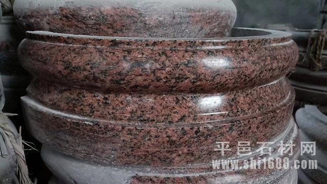 红色柱墩石加工，红色大理石柱墩石样式图